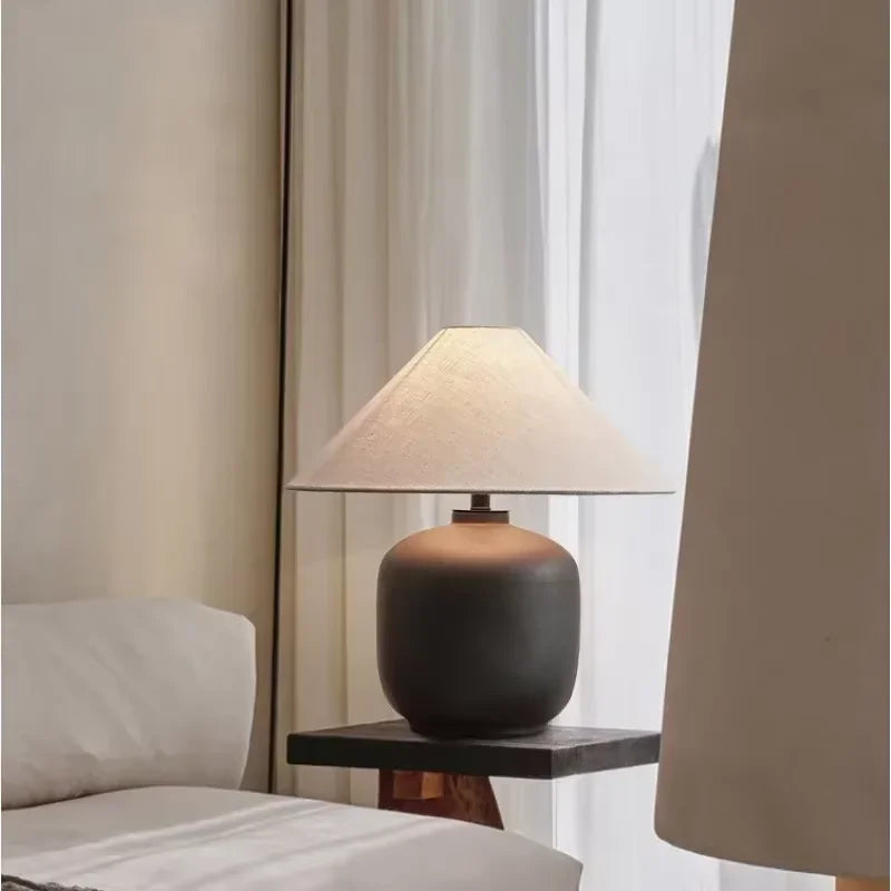 Lampe à poser en céramique mate style japonais, abat-jour conique