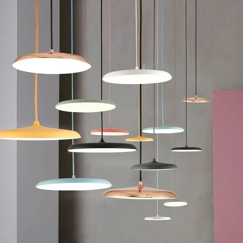 Suspension LED disque plat Ø 25 ou 40 cm, noir, vert, gris ou blanc