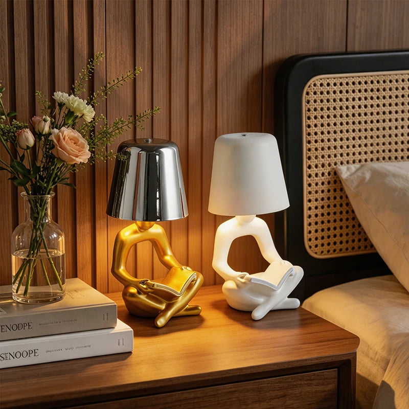 Lampe sans fil figurine qui lit un livre, chapeau tactile, 19 cm