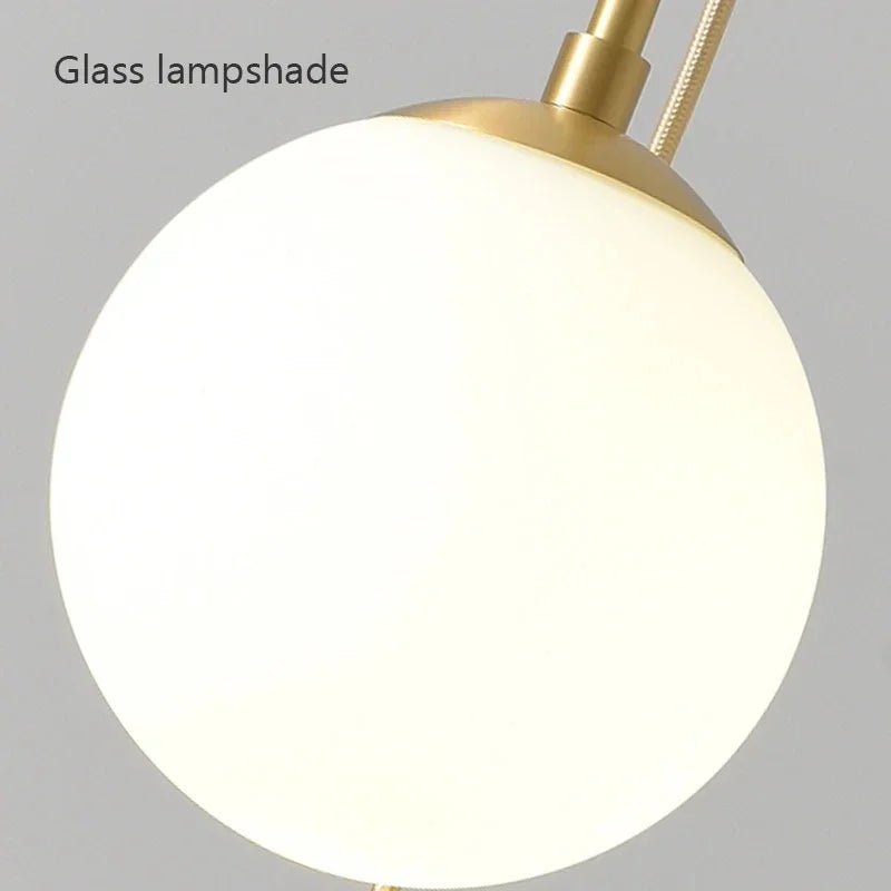 Suspension globe en verre opalin Ø 15 cm, 1 à 3 boules en cascade