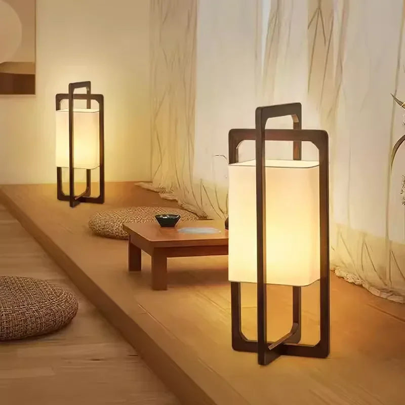 Un tissu protégé par son cadre en bois