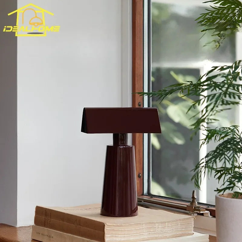 Lampe de table sans fil à abat-jour en toit, bordeaux ou blanche