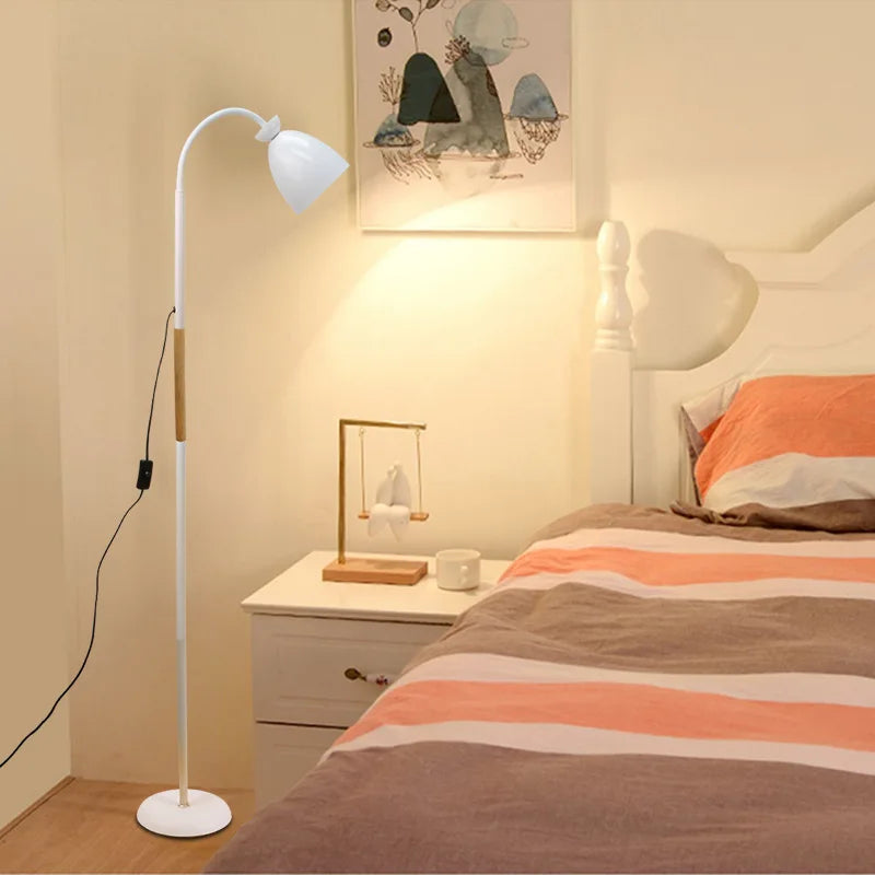 Abat-jour cloche et col de cygne pour la chambre