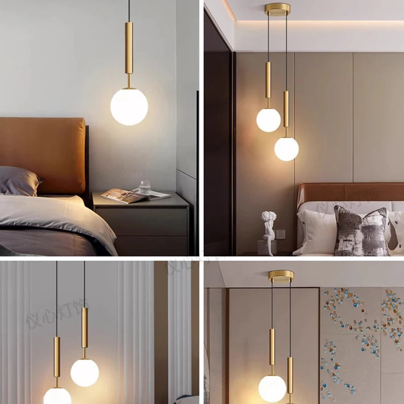 Suspension LED globe opalin sur tige dorée ou noire, câble 2 m