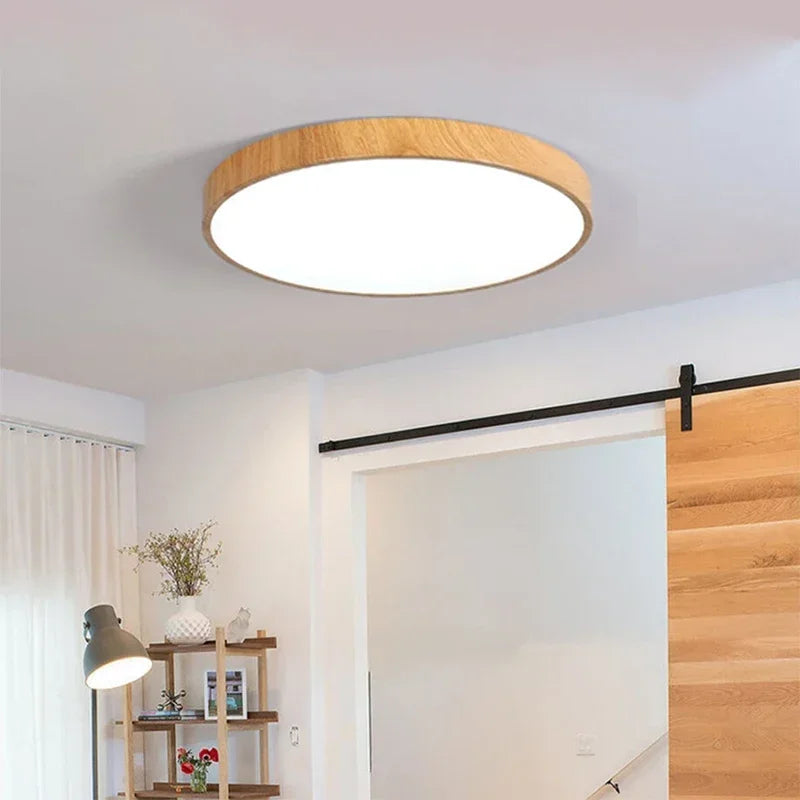 Plafonnier LED extra-plat rond finition bois clair, Ø 23 ou 30 cm