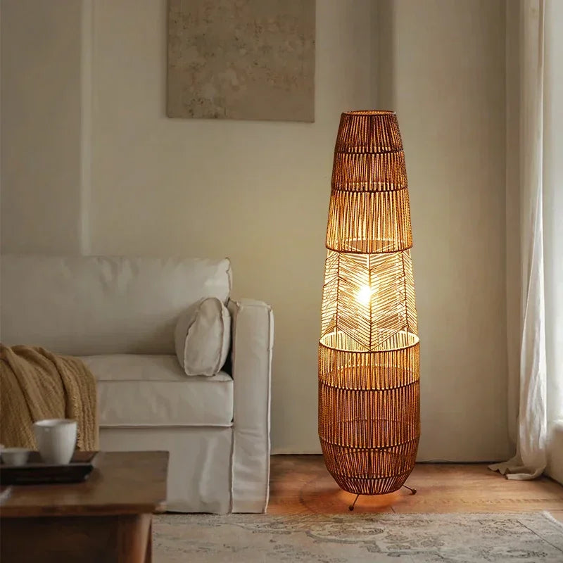 Lampadaire lanterne en vannerie à trois étages