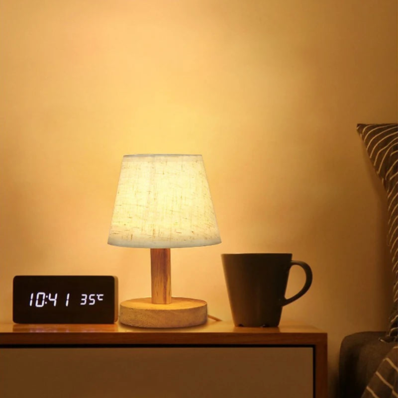 Lampe de chevet mini, abat-jour effet lin et pied en bois, 20 cm