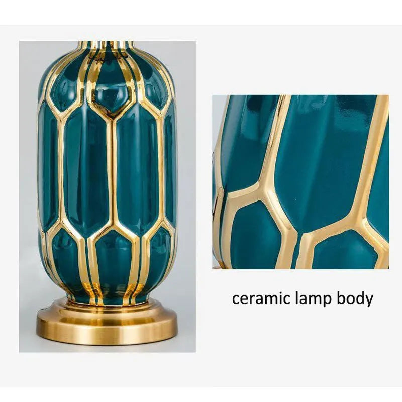 Lampe à poser en céramique vert émeraude et or, abat-jour plissé