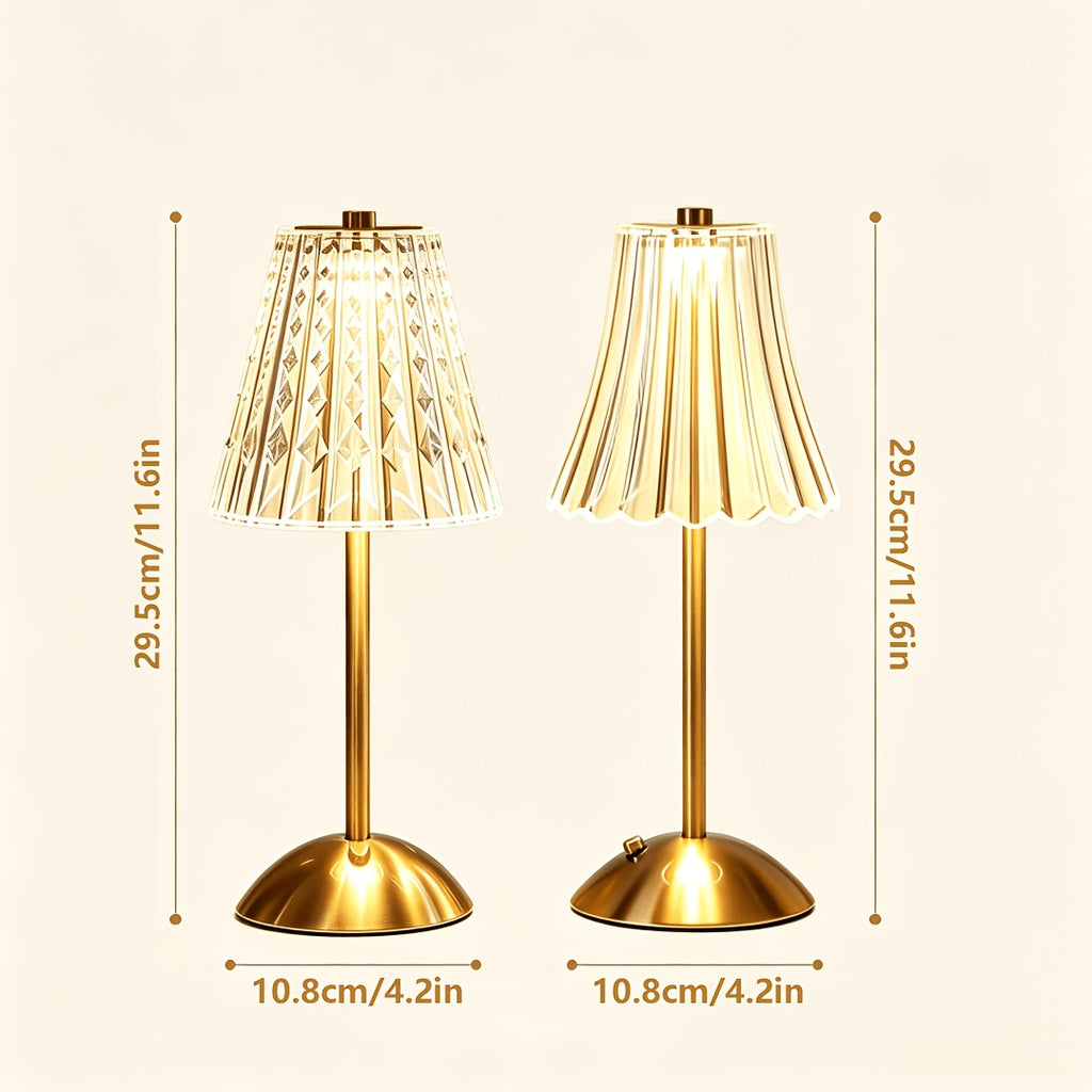 Duo de lampes sans fil dorées aux abat-jour taillé et cannelé