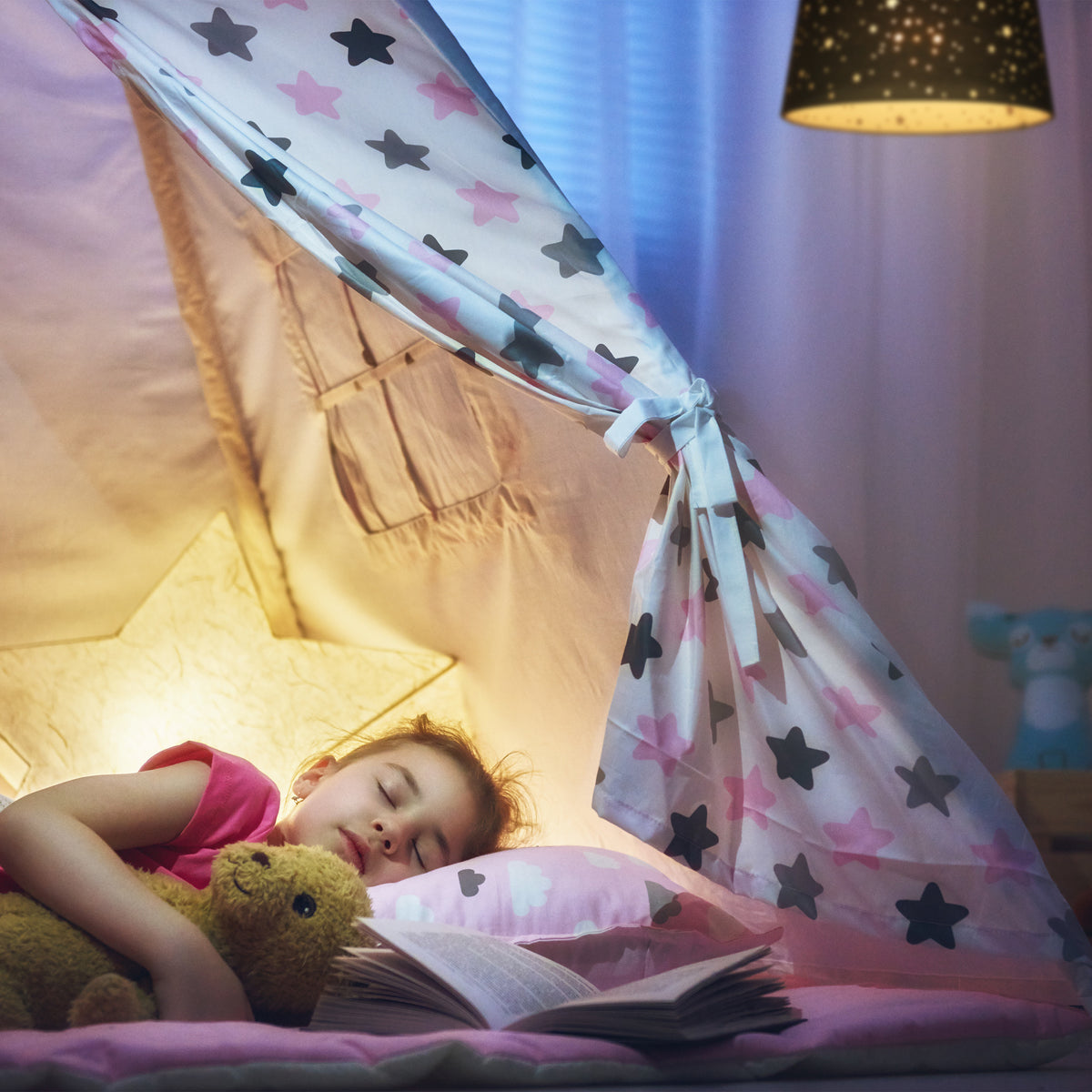 Suspension chambre d'enfant en tissu rose ajouré d'étoiles, Ø 27 cm