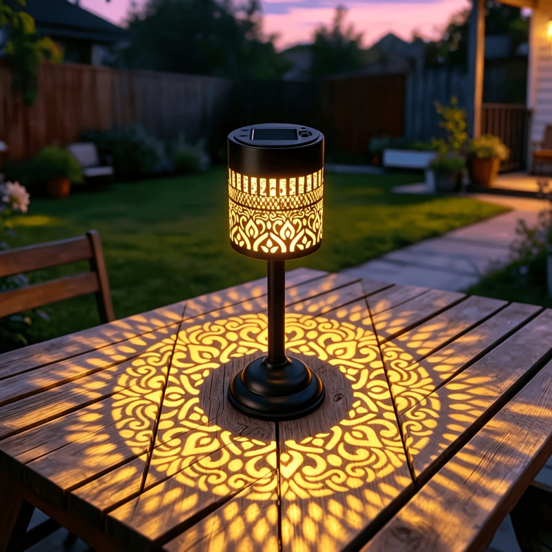 Lampe de table solaire en métal ajouré, lueur chaude, 26 cm