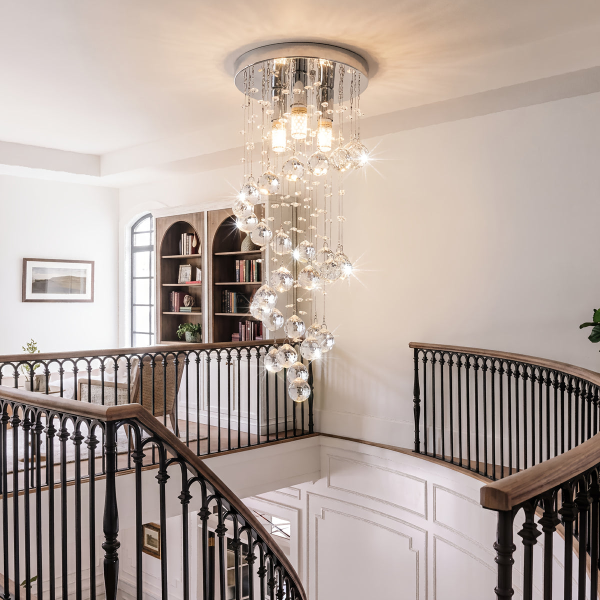 Un lustre vertical pour hall, palier et mezzanine