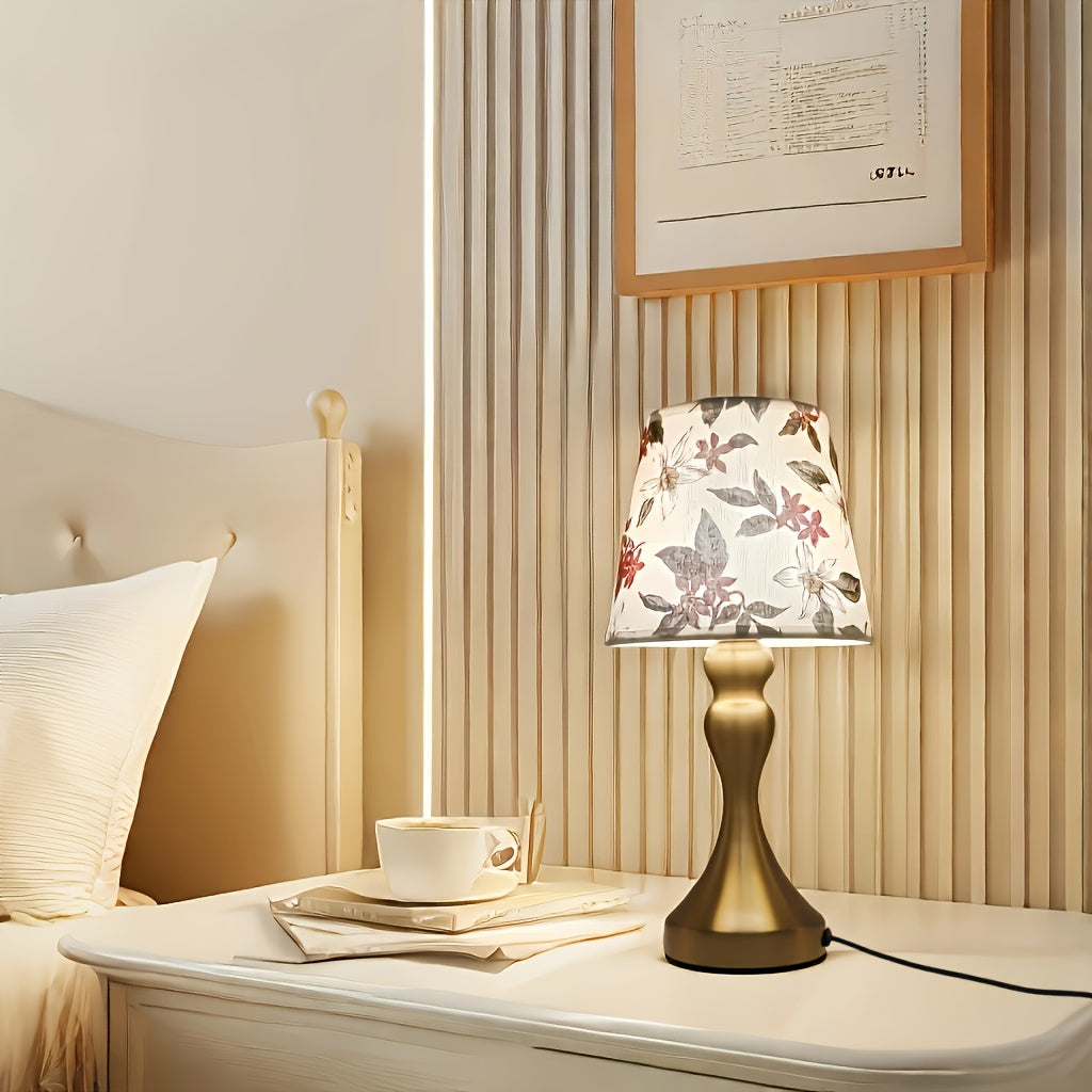 Lampe de chevet rétro à abat-jour fleuri et pied doré balustre