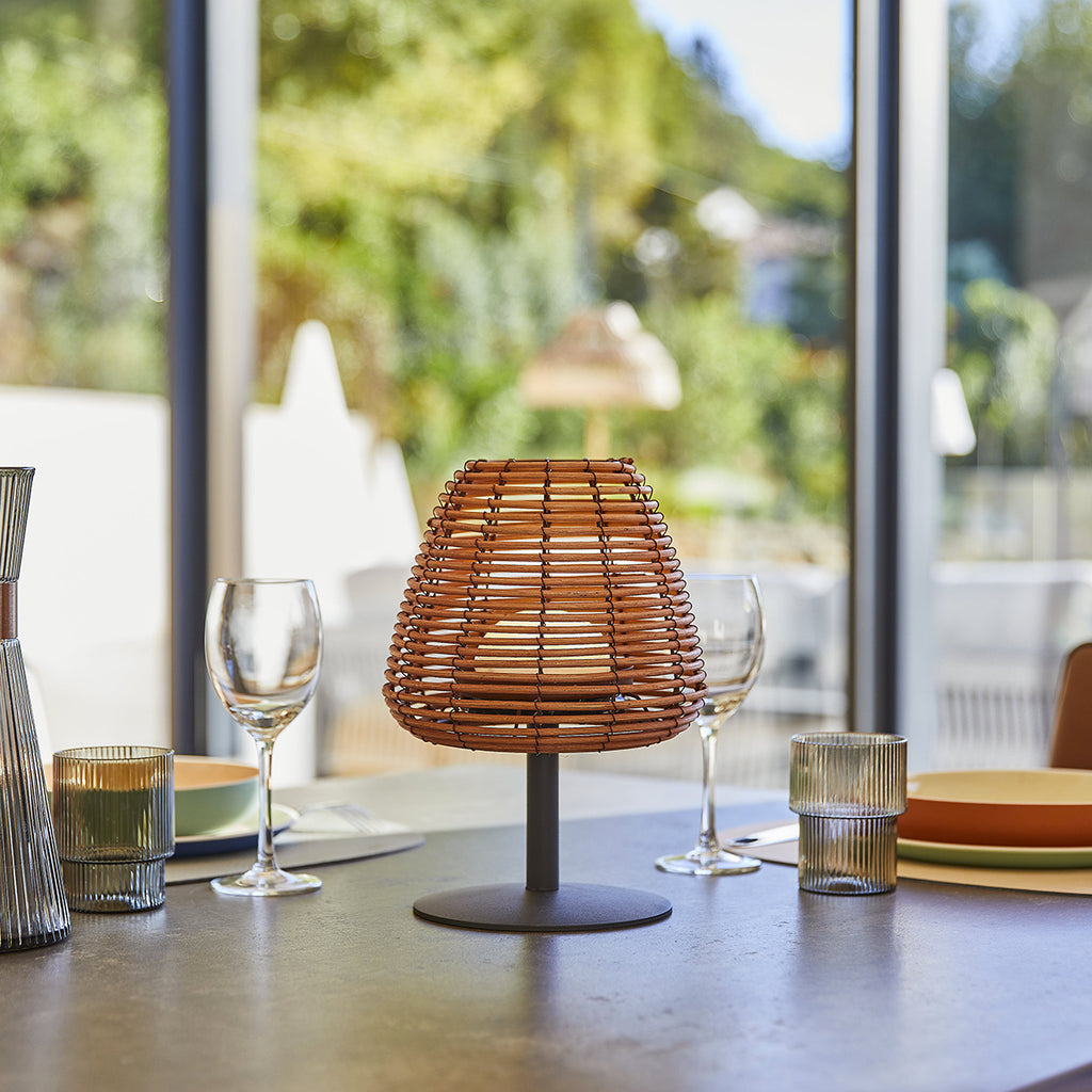 Lampe de table d'extérieur sans fil en aluminium, sept modèles