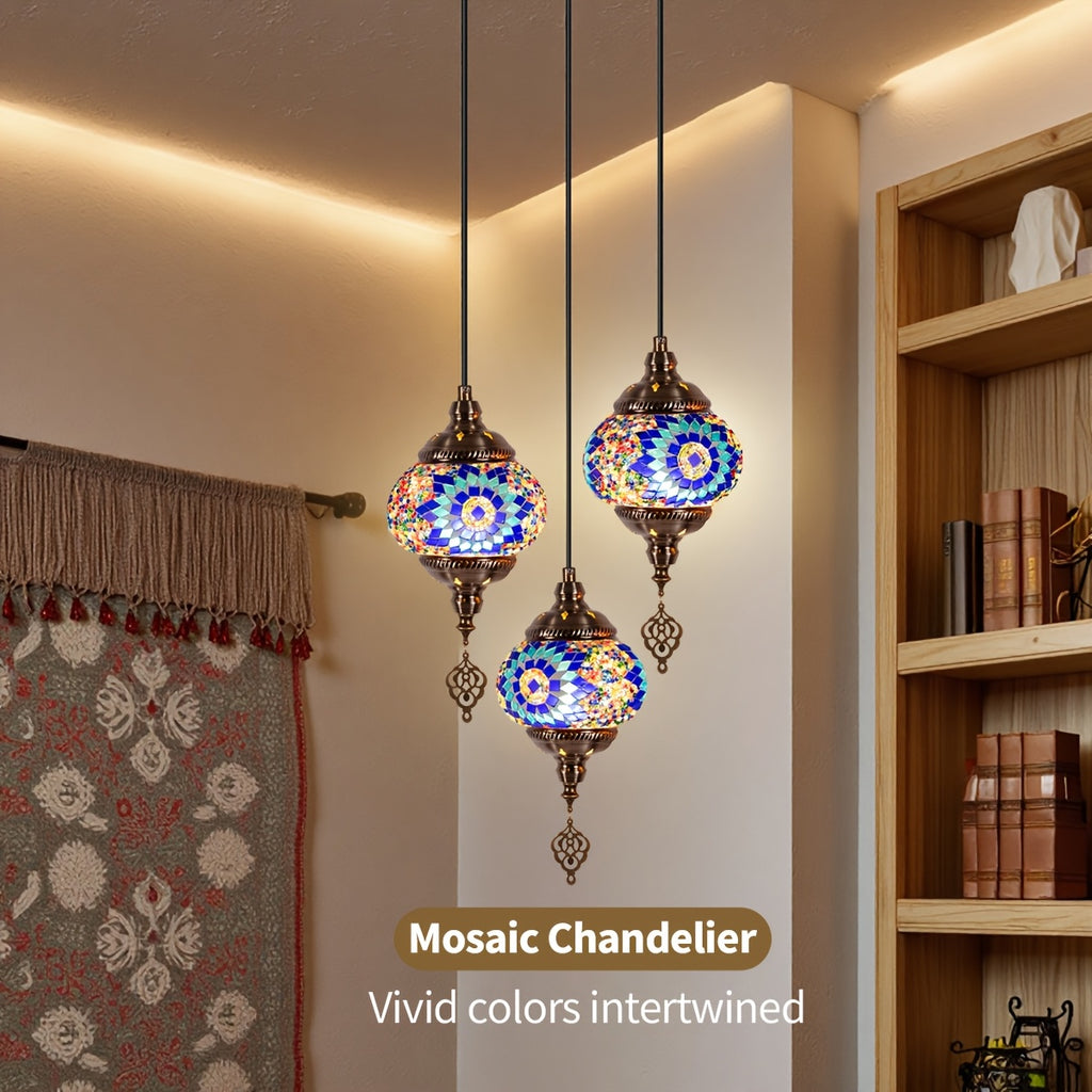 Suspension 3 globes en verre coloré décor mosaïque, style oriental