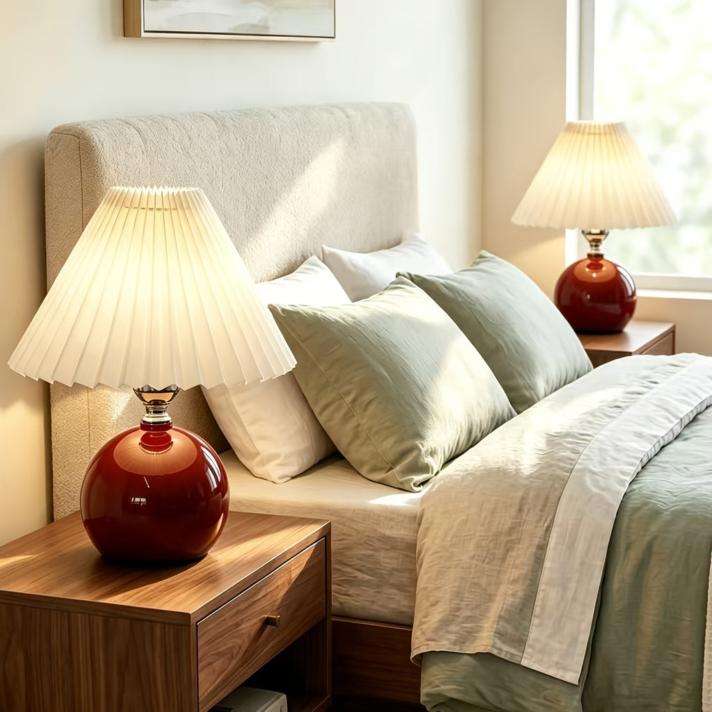 Lot de 2 lampes de chevet, pied boule bordeaux et abat-jour plissé