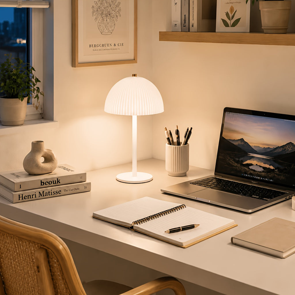Lampe de table sans fil à dôme plissé, cinq coloris au choix