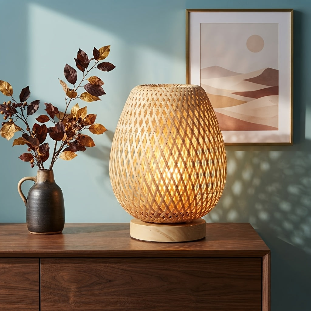 Lampe de chevet en rotin tressé forme œuf, socle bois et trois teintes
