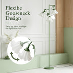 Lampadaire à trois fleurs blanches sur tiges vert sauge flexibles