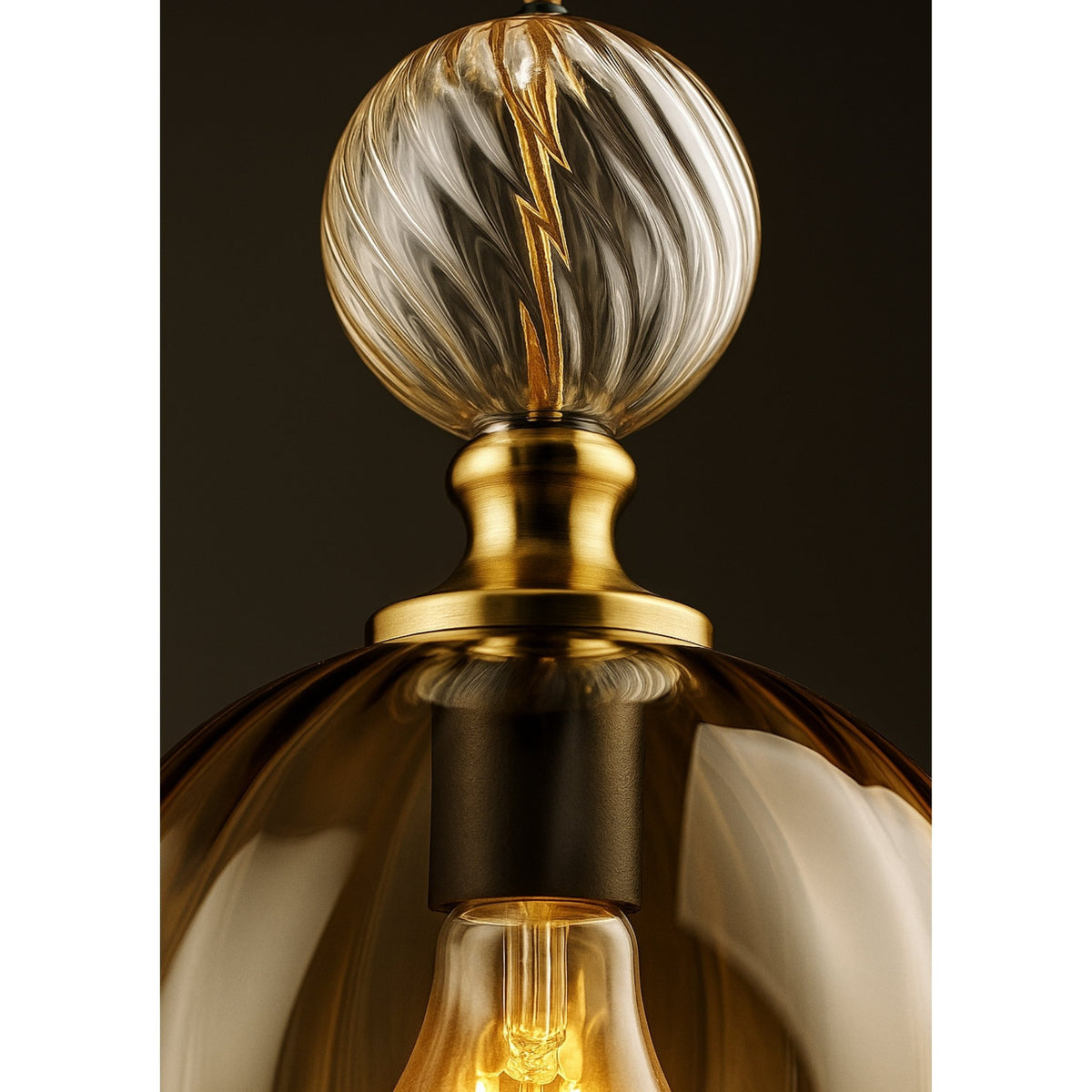 Suspension globe côtelé et perle de verre, rose, bleu, gris ou ambre