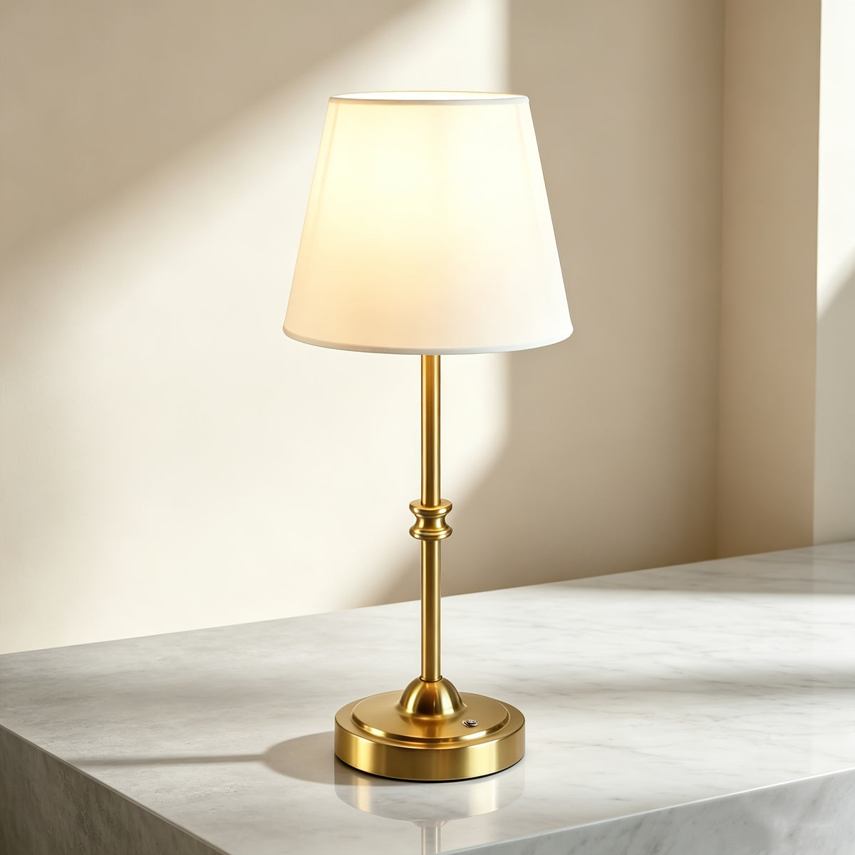 Lampe de chevet sans fil façon lampe d'hôtel classique