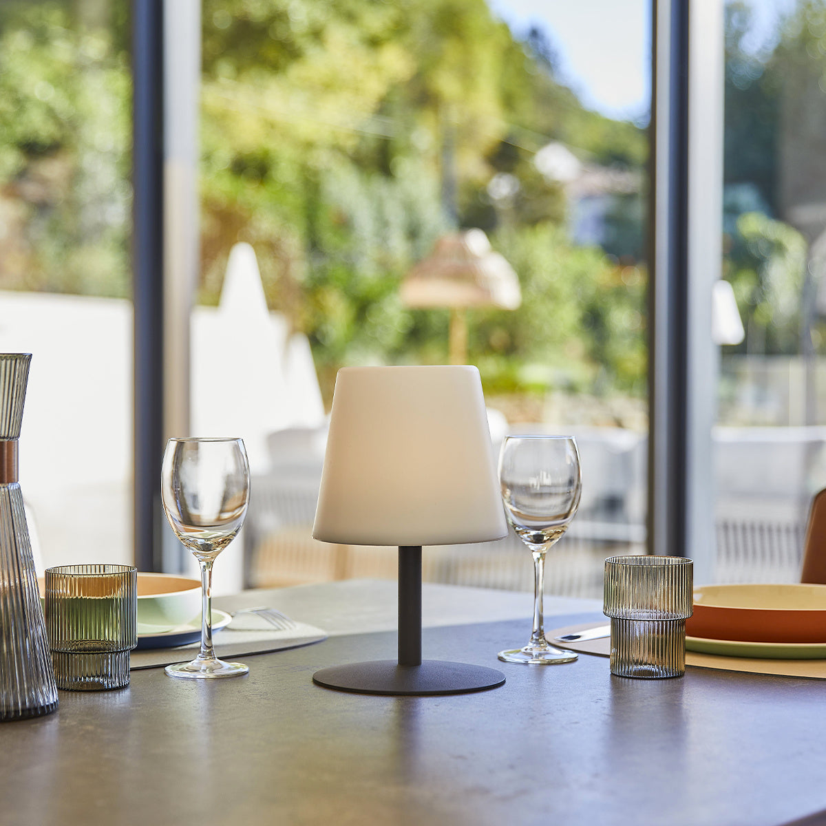 Lampe de table d'extérieur sans fil en aluminium, sept modèles