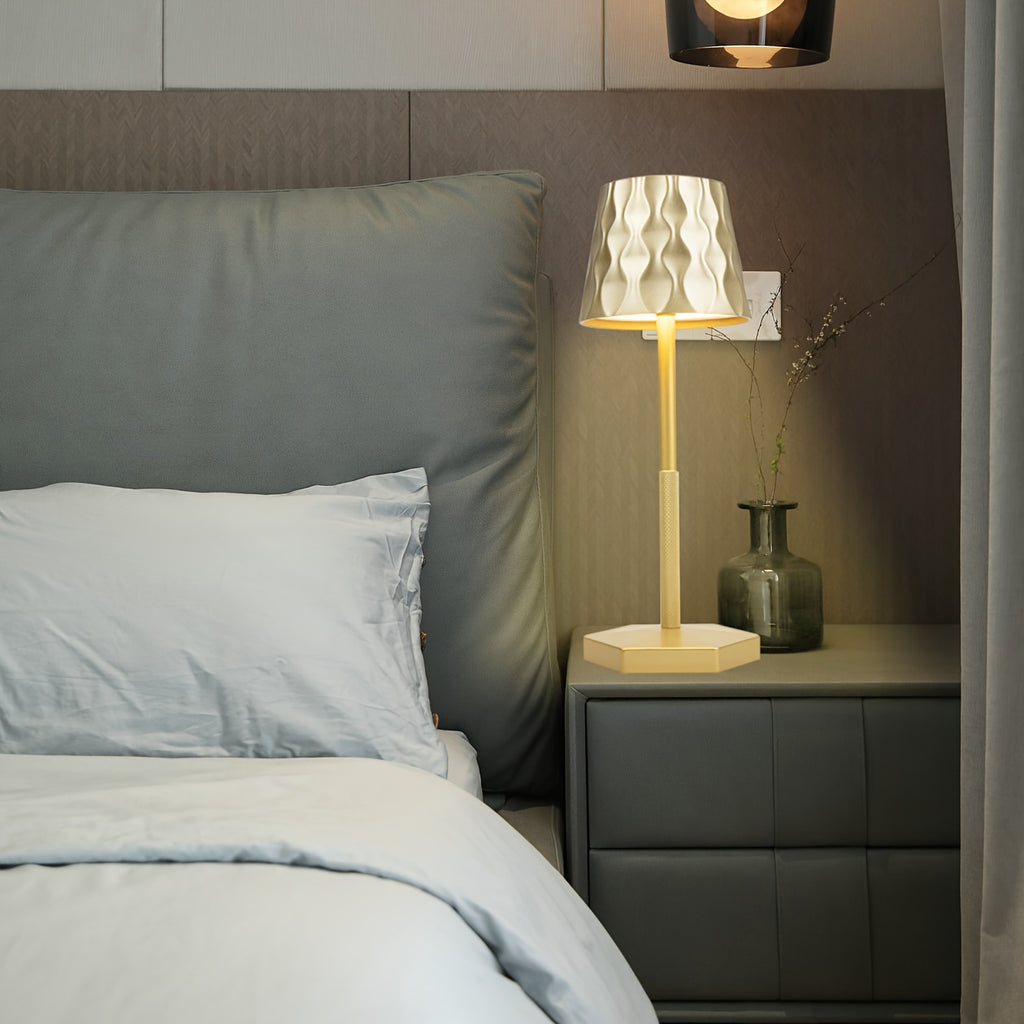 Lampe de bureau LED rose sans fil, abat-jour facetté en relief