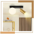 Plafonnier globe en verre opalin et spot GU10 orientable