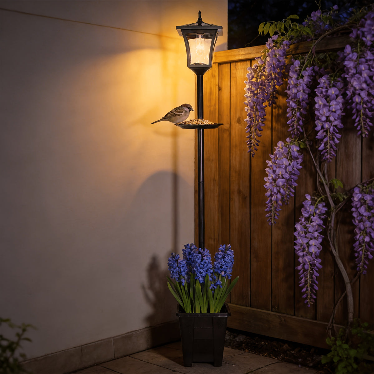Lampadaire solaire de jardin avec mangeoire pour oiseaux