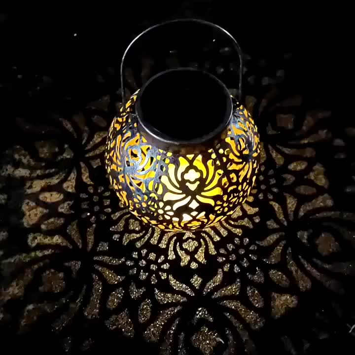 Lanterne solaire boule ajourée à 12 modes, dorée ou noire, IP65