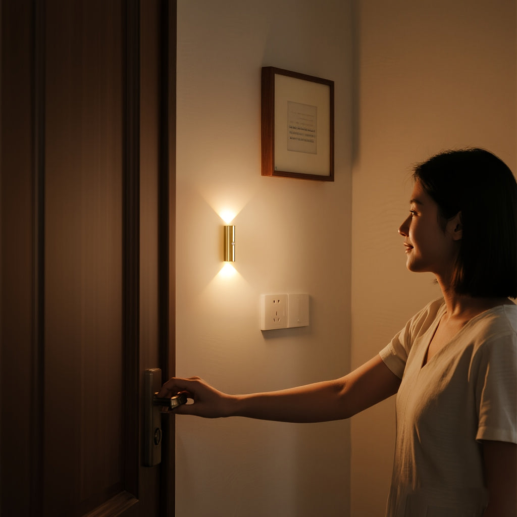 Applique murale LED dorée à détecteur, faisceau haut et bas