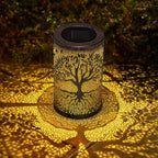 Lanterne solaire cylindre en métal ajouré, motif arbre de vie