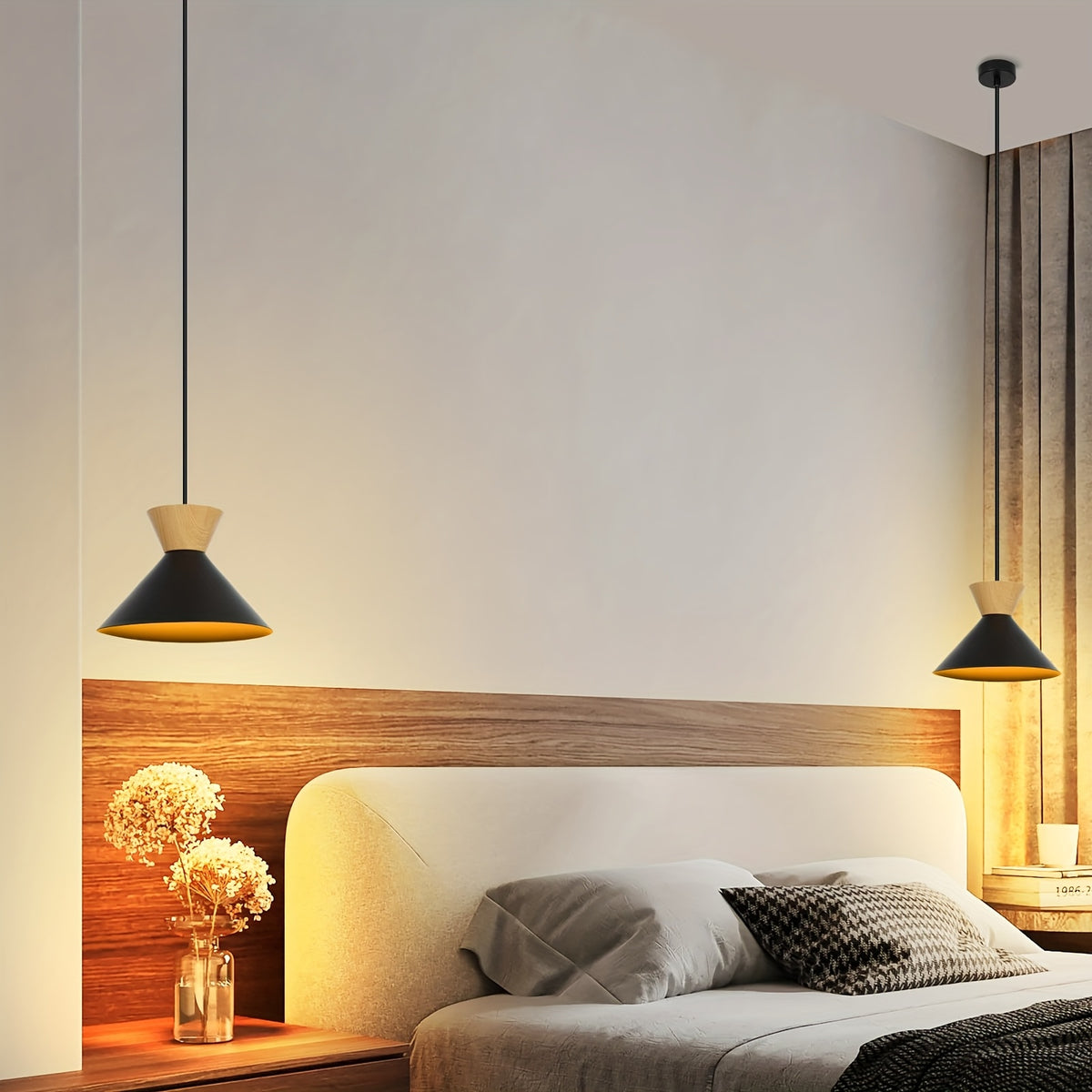 Lot de 2 suspensions cône noir, intérieur doré et col effet bois