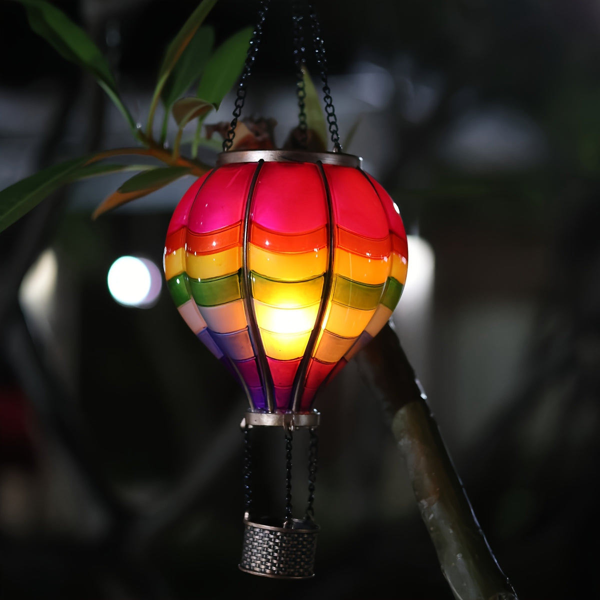 Montgolfière lumineuse arc-en-ciel à flamme solaire intégrée