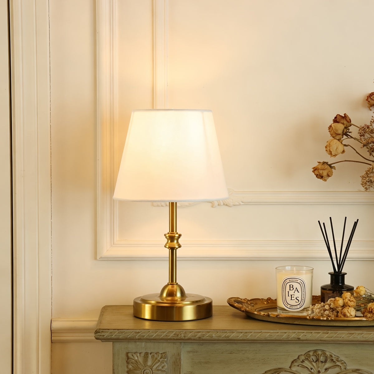 Lampe de chevet sans fil, abat-jour tissu blanc, pied doré, 2 tailles