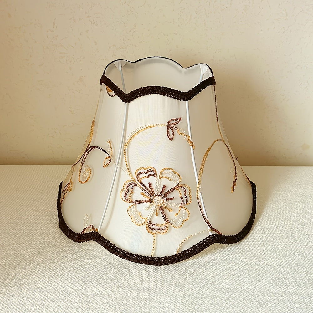 Abat-jour cloche festonné crème à fleurs brodées, Ø 30 cm