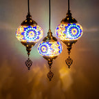 Suspension 3 globes en verre coloré décor mosaïque, style oriental