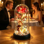 Lampe décorative rose sous cloche, guirlande LED et figurine