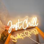 Enseigne néon LED « Just Chill » blanc chaud en cursive, 35,5 cm