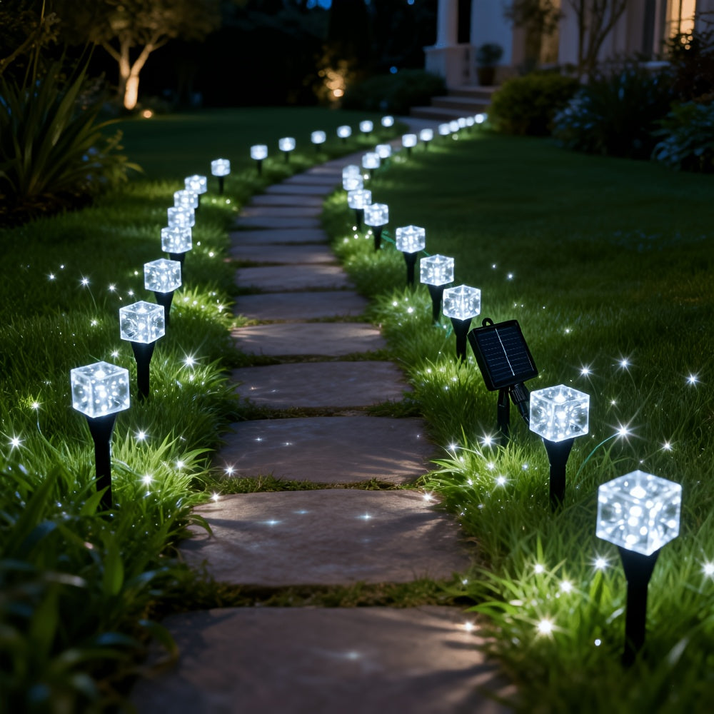 Guirlande solaire cubes effet glaçon sur piquets, 20 ou 30 LED