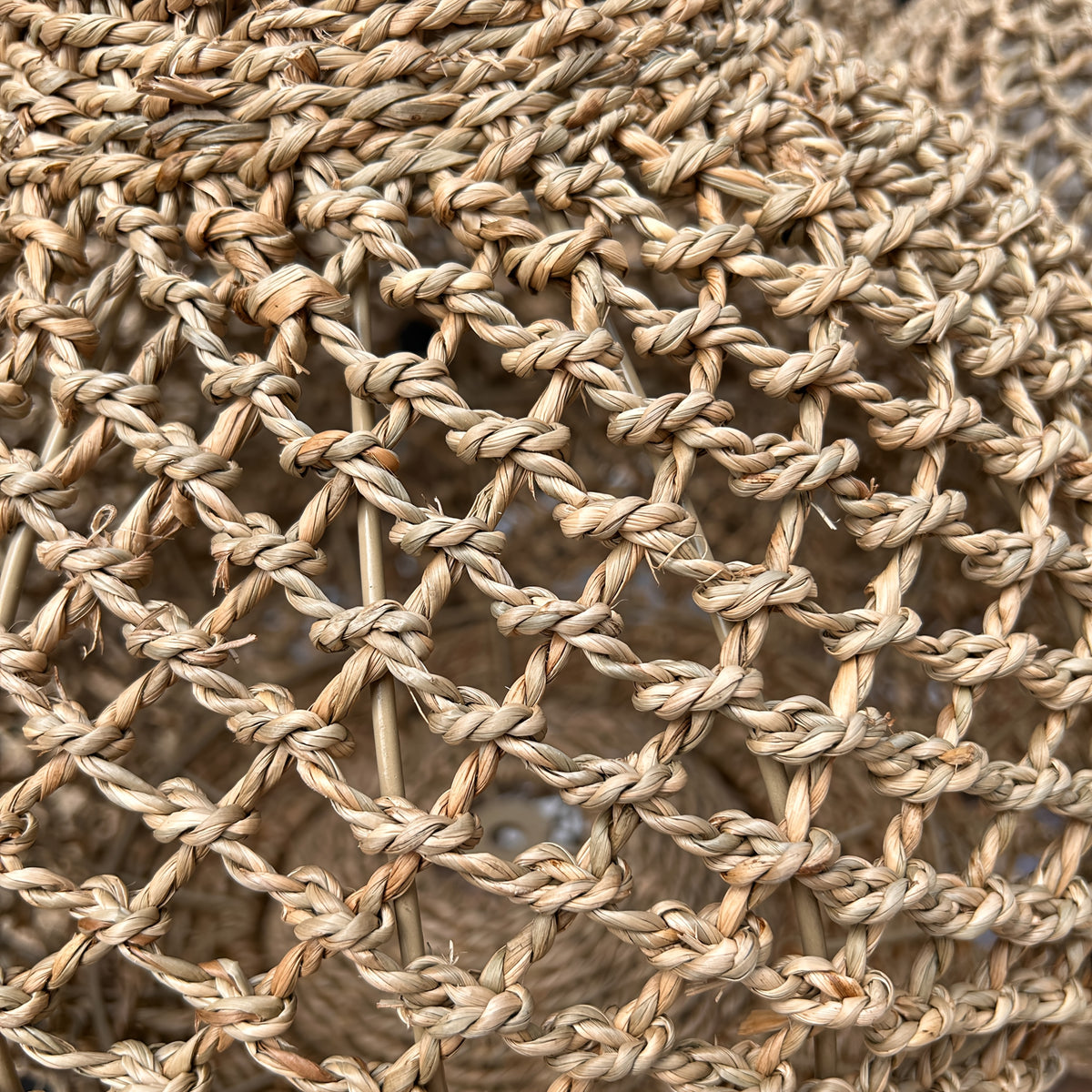 Abat-jour de suspension en fibre végétale tressée, boule de 35 cm