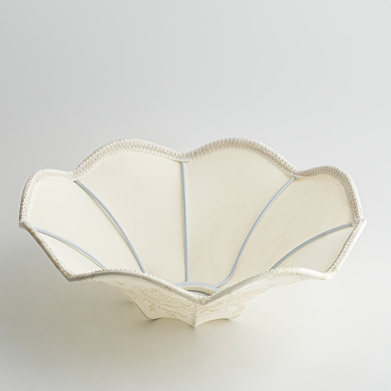 Abat-jour évasé en tissu ivoire à motif floral, Ø 30,2 x H 9,8 cm