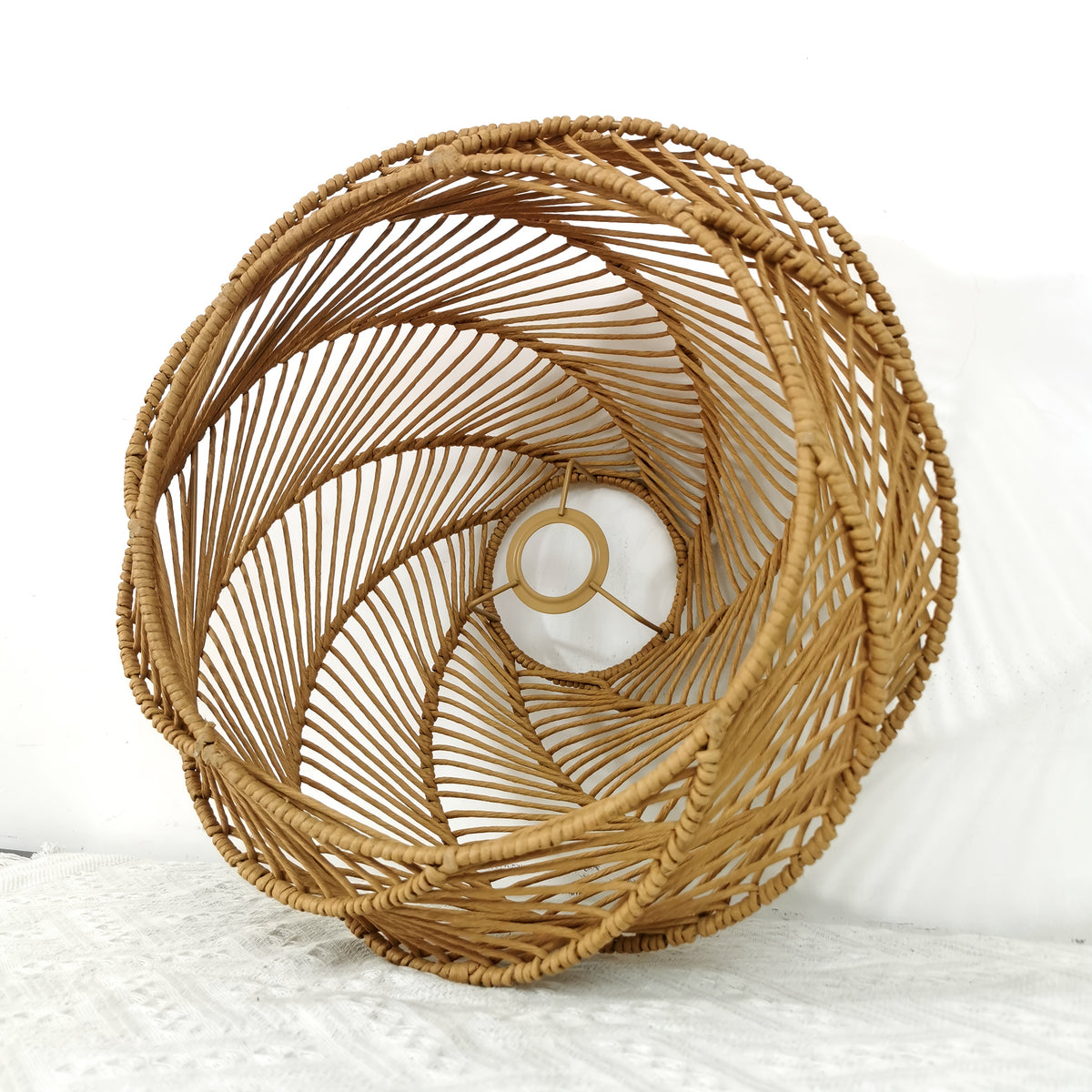 Abat-jour spirale ajouré en corde de papier, Ø 41 x H 21 cm