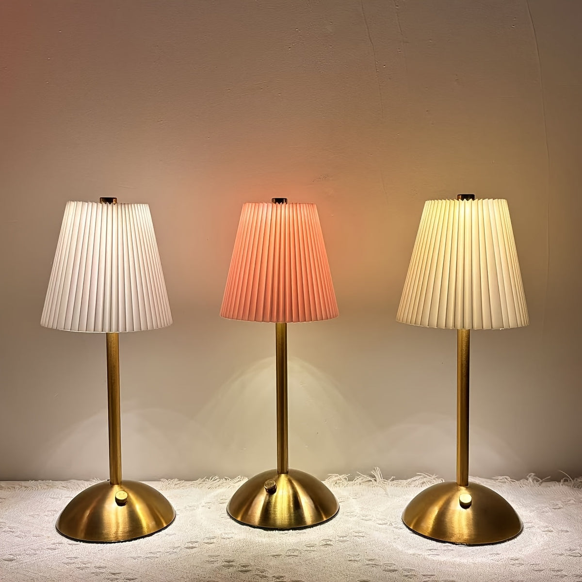 Lampe de table sans fil plissée sur dôme doré, tactile, 6 coloris