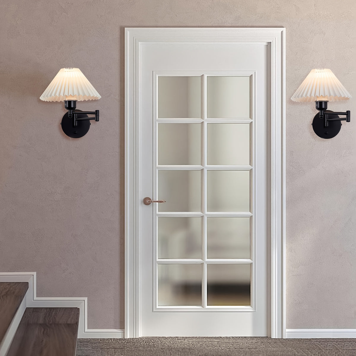 Une paire d'appliques pour chambre, couloir et escalier