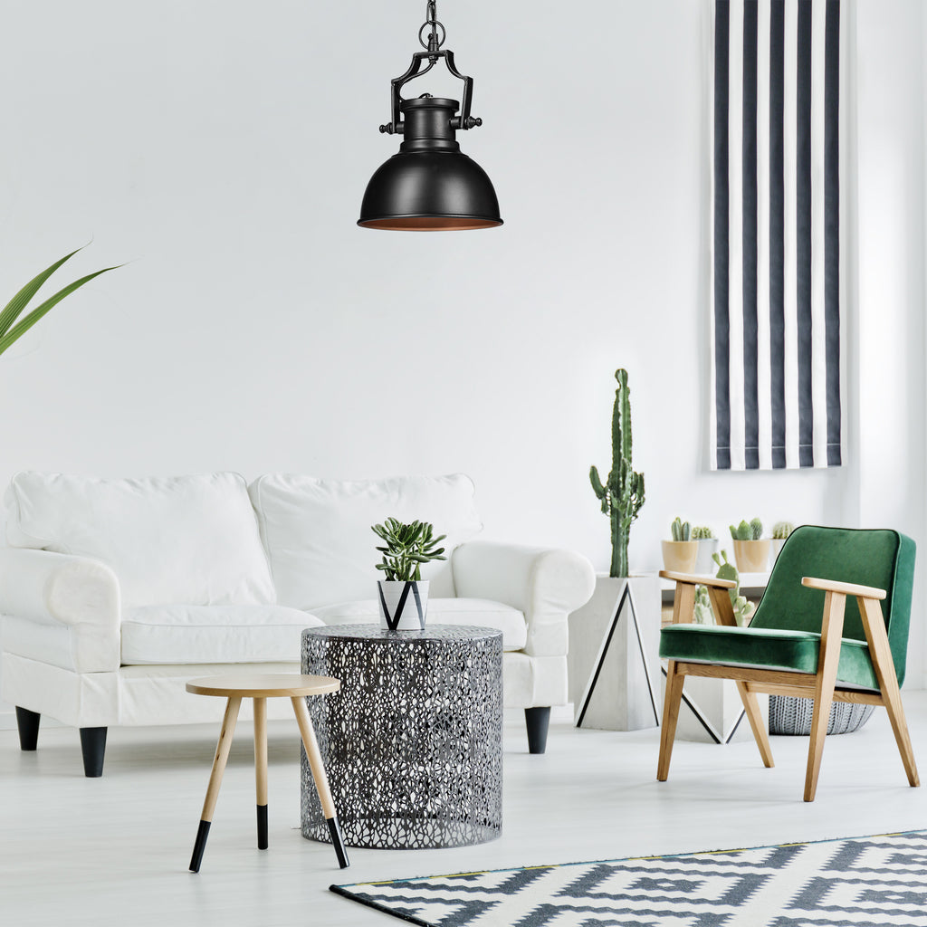 Suspension noire sur chaîne, dôme Ø 21 cm à intérieur cuivré