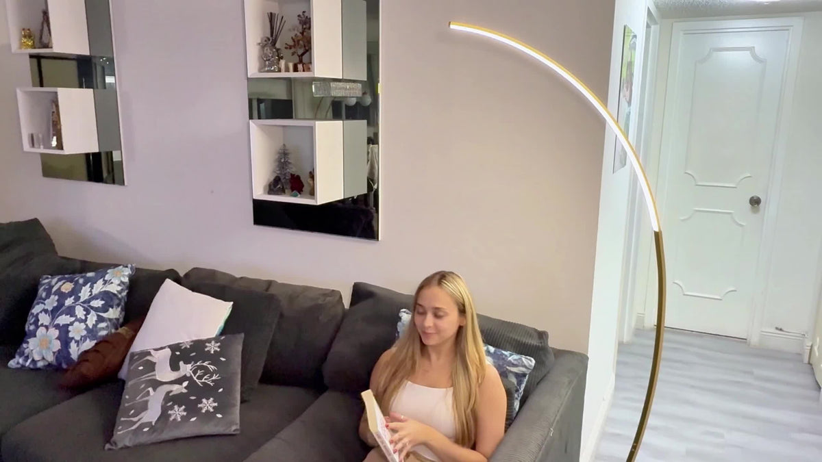 Lampadaire arc LED 165 cm, trois teintes et variateur, doré ou blanc