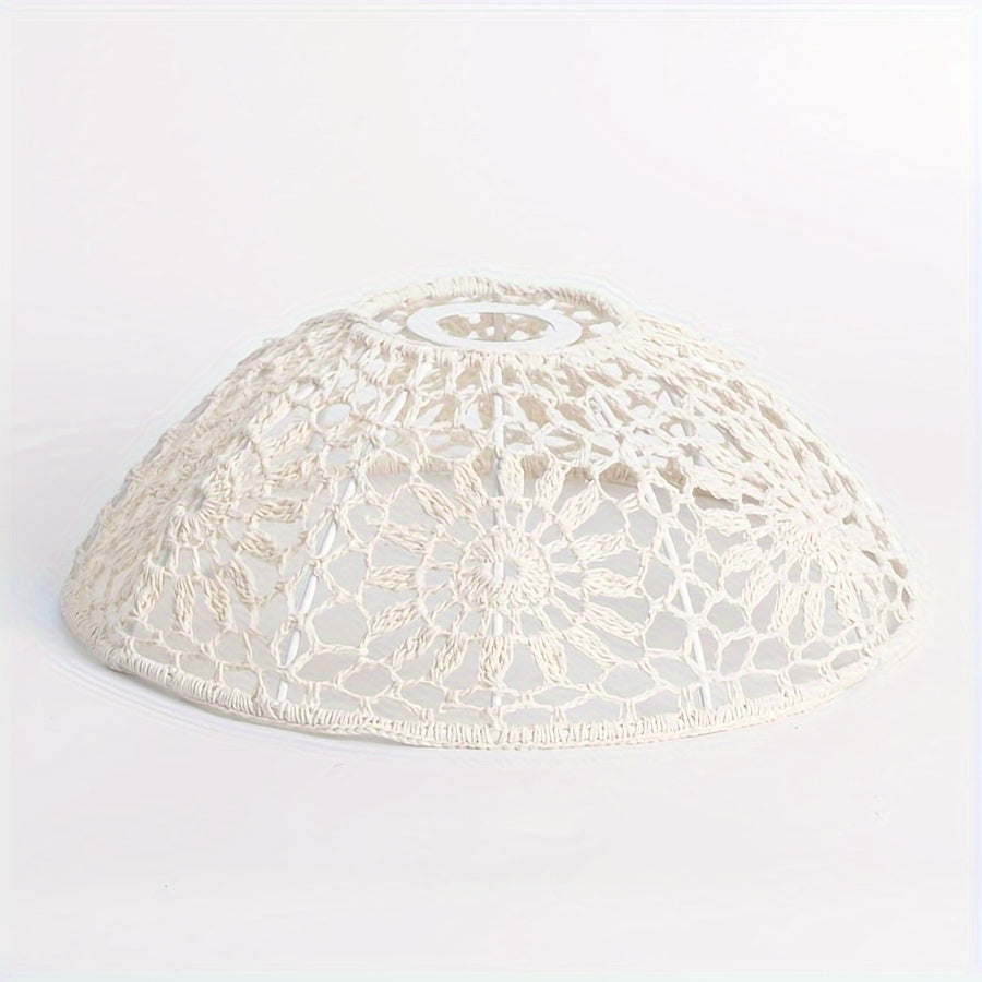 Abat-jour en crochet de cordon écru, dôme ajouré Ø 30 x H 10 cm