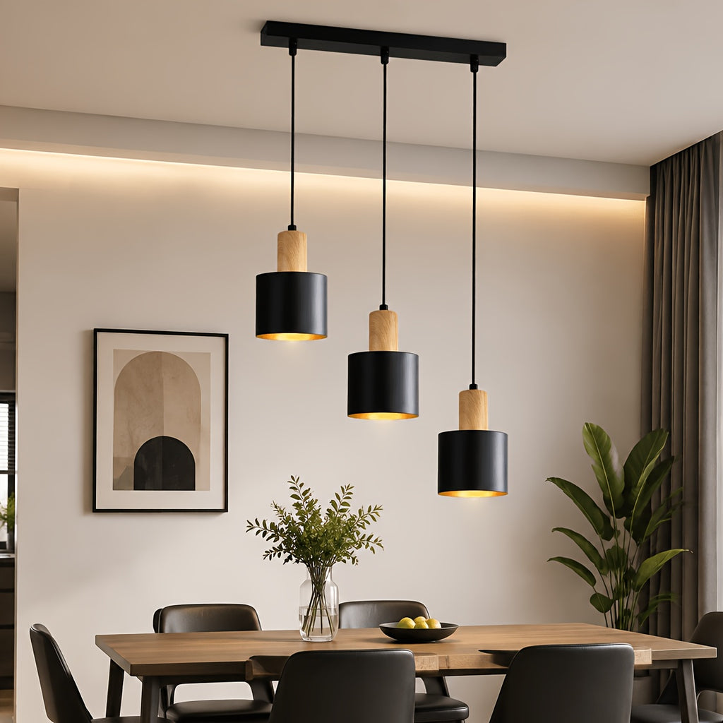 Suspension 3 abat-jour noirs à col effet bois, intérieur doré