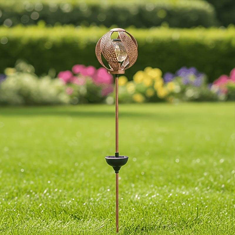 Lampe solaire de jardin boule marocaine en métal ajouré, 90 cm
